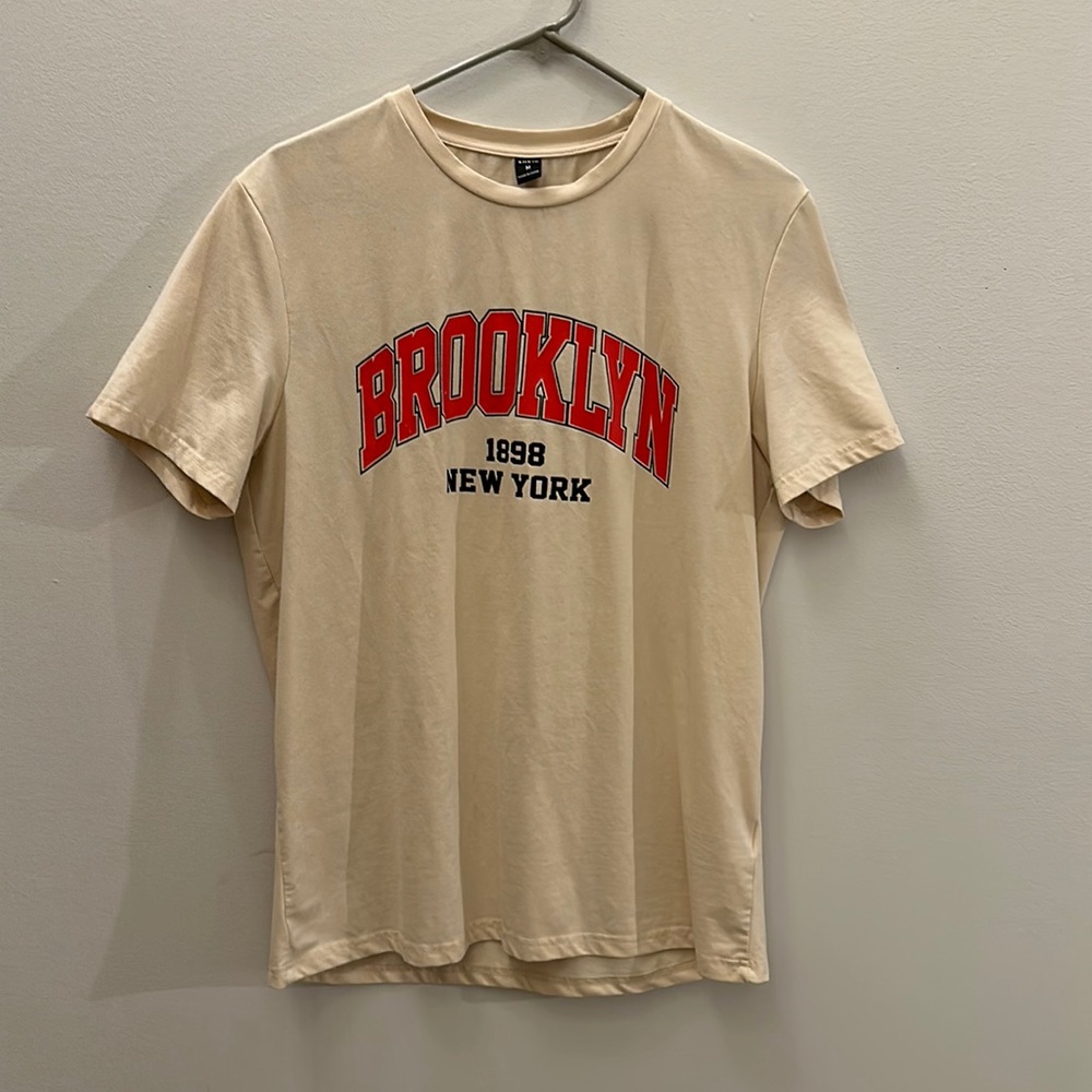 SHEIN tshirt size medium